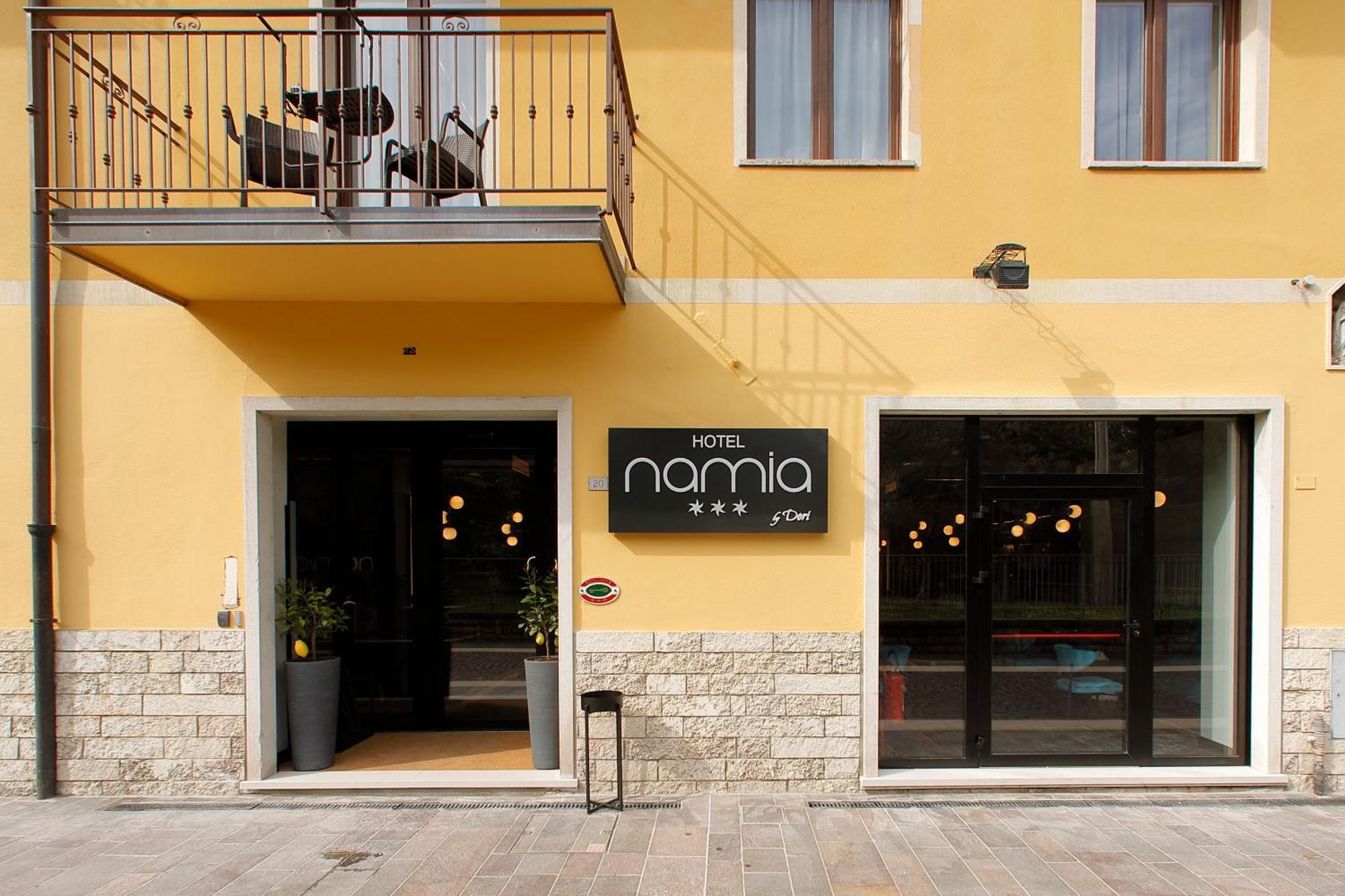 Hotel Namia By Dori Bardolino Exterior foto
